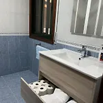 Moderno En Valga Ideal Peregrinos Y Familias, Junto Al Camino De Santiago *