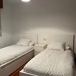 Daire Moderno En Valga Ideal Peregrinos Y Familias, Junto Al Camino De Santiago *