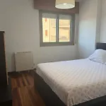 Moderno En Valga Ideal Peregrinos Y Familias, Junto Al Camino De Santiago *