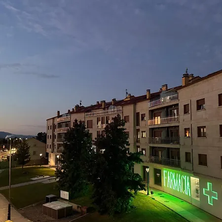 Appartement Moderno En Valga Ideal Peregrinos Y Familias, Junto Al Camino De Santiago *