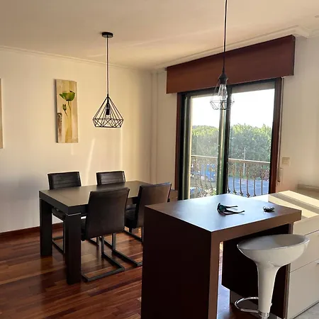 Moderno En Valga Ideal Peregrinos Y Familias, Junto Al Camino De Santiago * ポンテベドラ