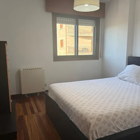 Moderno En Valga Ideal Peregrinos Y Familias, Junto Al Camino De Santiago *