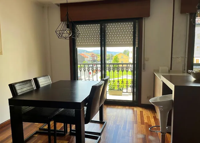 Moderno En Valga Ideal Peregrinos Y Familias, Junto Al Camino De Santiago Apartment *