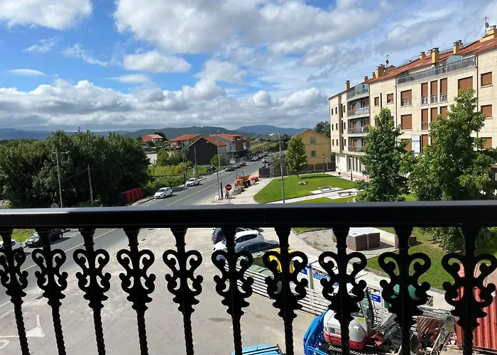 Διαμέρισμα Moderno En Valga Ideal Peregrinos Y Familias, Junto Al Camino De Santiago *