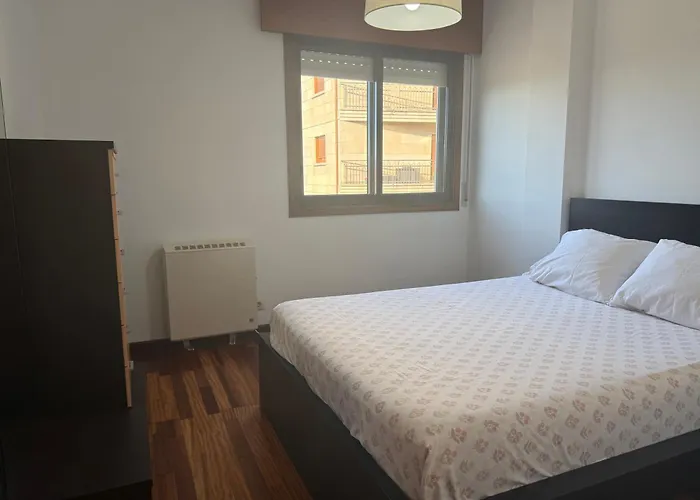 Moderno En Valga Ideal Peregrinos Y Familias, Junto Al Camino De Santiago *